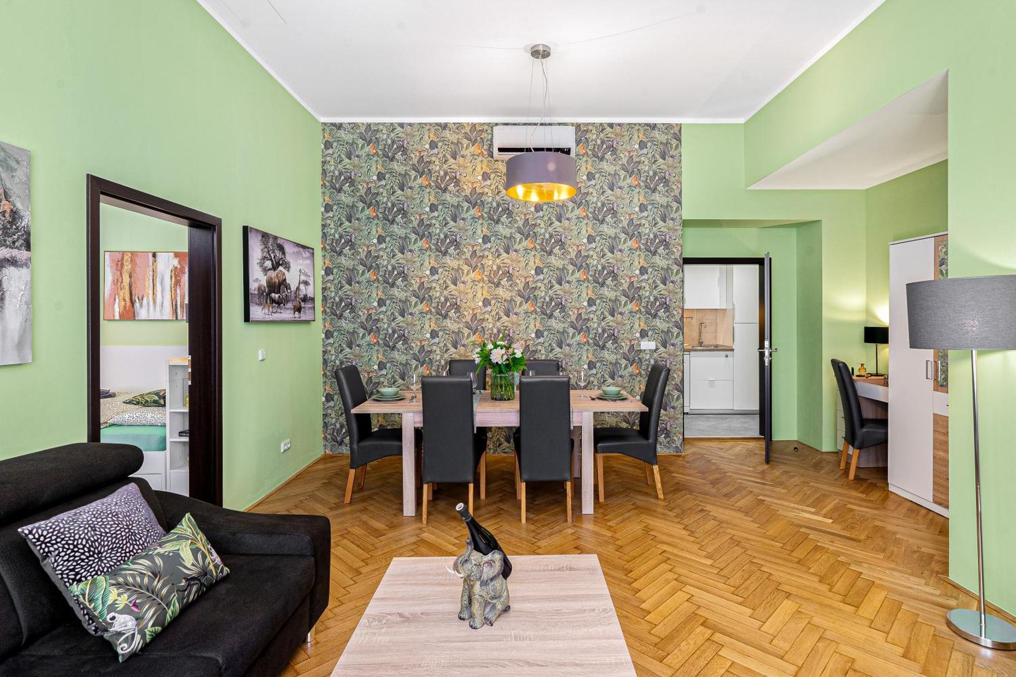 Oasis Apartments At Charles Square Prag Exterior foto